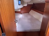 Dufour-325-Grand-Large-aft-cabin.jpg